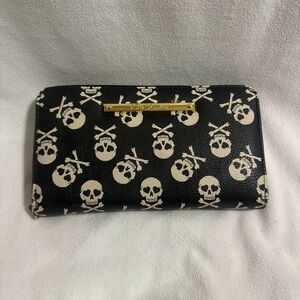 Black Skull Print Wallet